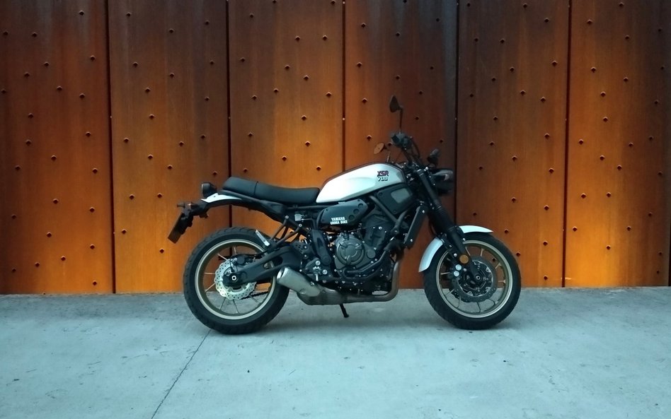 Yamaha XSR700 XTribute: Prawdziwy duch scramblera