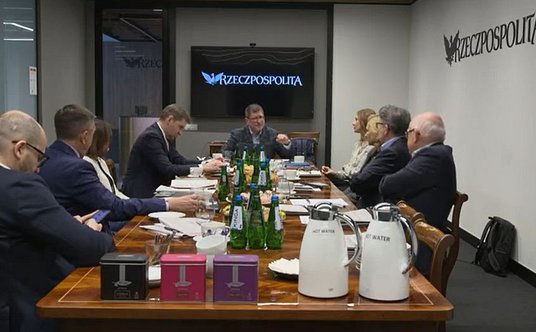 Klub Turystyki Polskiej obradował w redakcji "Rzeczpospolitej". Wszyscy byli zgodni, że środowisko p