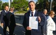 Wiceprezes PiS Przemysław Czarnek podczas konferencji prasowej przed Pomnikiem AK w Warszawie
