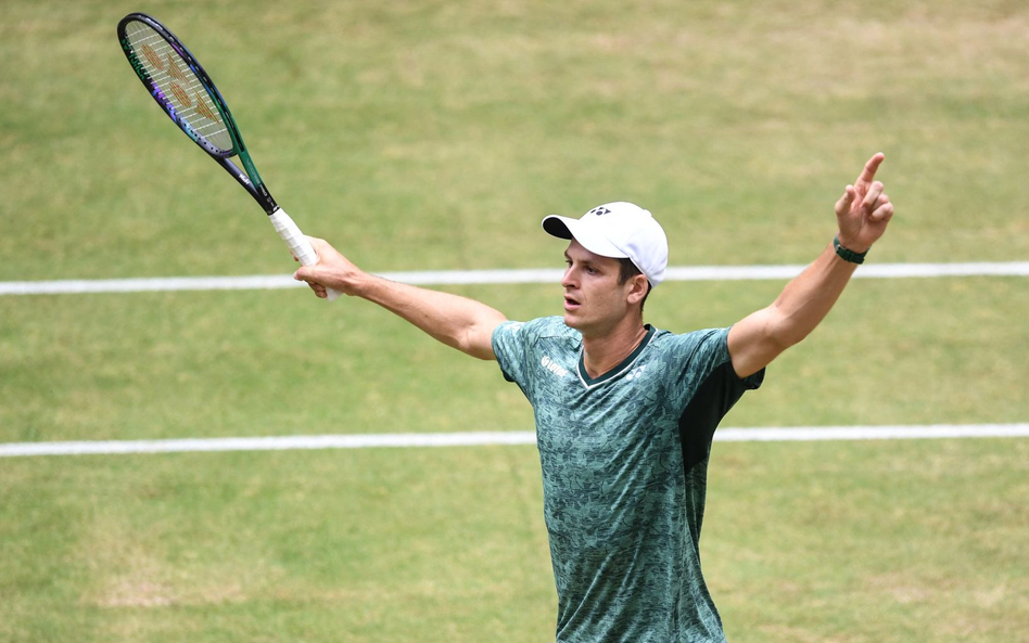 Hubert Hurkacz pokonał w finale Miedwiediewa