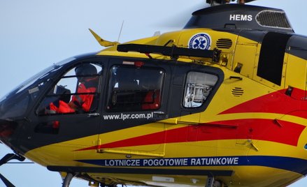Na miejscu wypadku pracowało pięć zespołów ratownictwa, lądował śmigłowiec Lotniczego Pogotowia Ratu