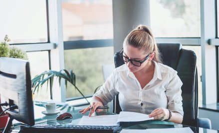 Polacy są gotowi pracować dłużej, ale przez cztery dni