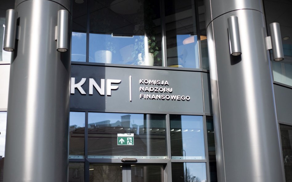 KNF: JR Holding pojawia się w kontekście negatywnym
