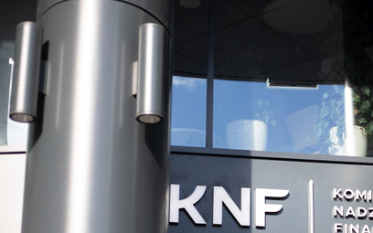 KNF zarzuca manipulacje stowarzyszeniu frankowiczów