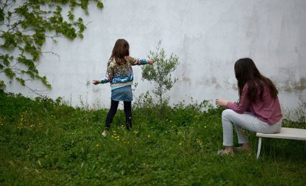 Hiszpania: Dzieci będą mogły wyjść z domów. Raz na dobę