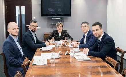 Uczestnicy debaty zgodnie podkreślali, że coraz ważniejsze stają się cechy osobowości i umiejętności