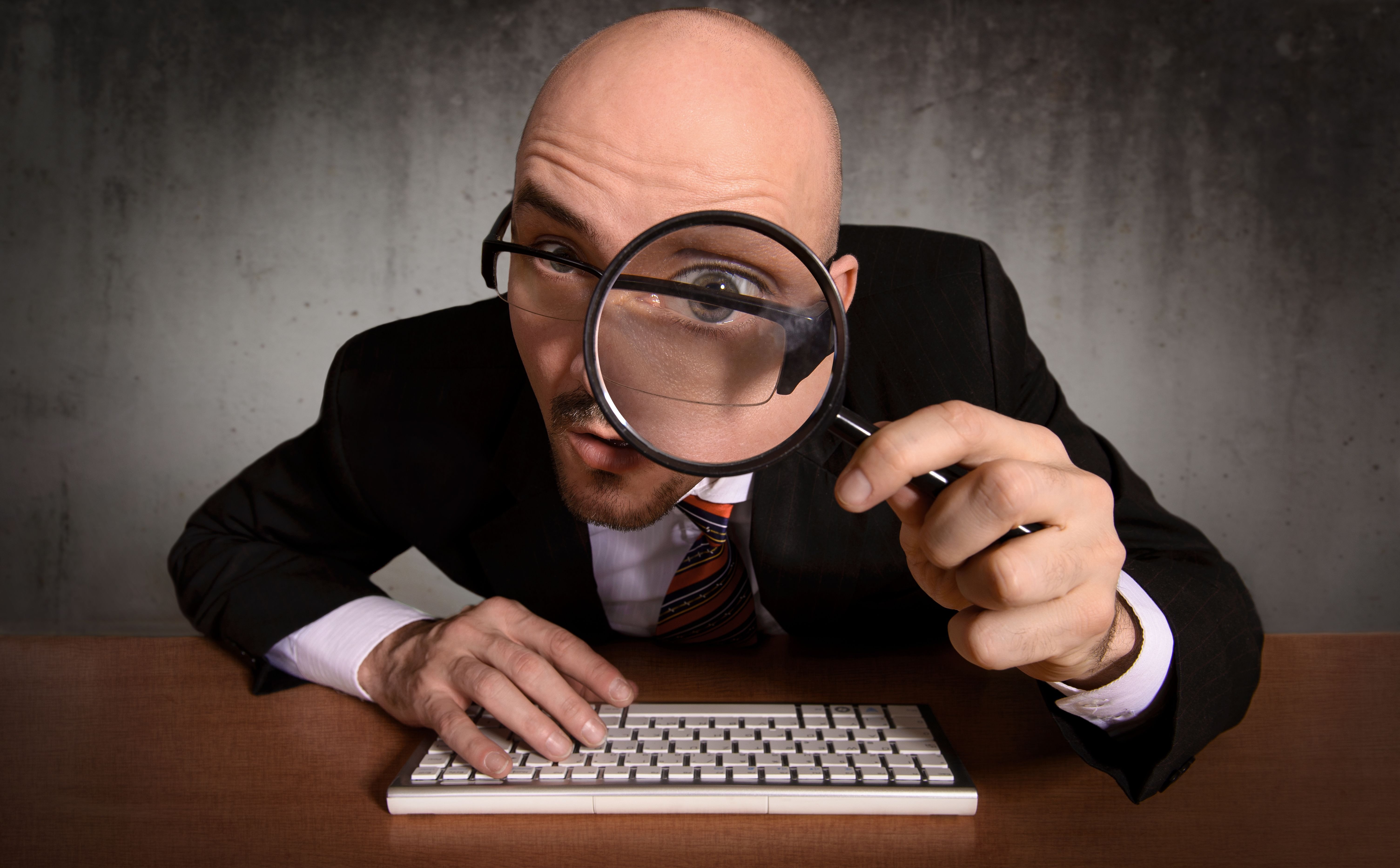 Inspektor pracy zdalnie skontroluje przedsiębiorcę. I wstecznie zweryfikuje zakończone już zlecenia i umowy B2B