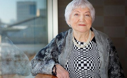 Alicja Klimaszewska - przewodniczaca Spolecznego Komitetu Opieki nad Stara Rossa