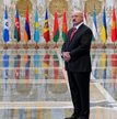 Prezydent Białorusi w zeszłym roku fotografował się na tle flag krajów b. ZSRR. Teraz będzie miał te