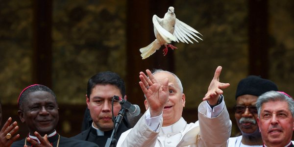 „Garstka tyranów niszczy świat”. Papież Leon XIV krytykuje „panów wojny”