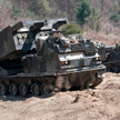 Amerykańskie wyrzutnie rakiet MLRS