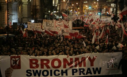 Manifestacja PiS: Brońmy swoich praw
