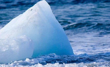 Arktyka - satelita Cryosat 2 wskazał prądy morskie