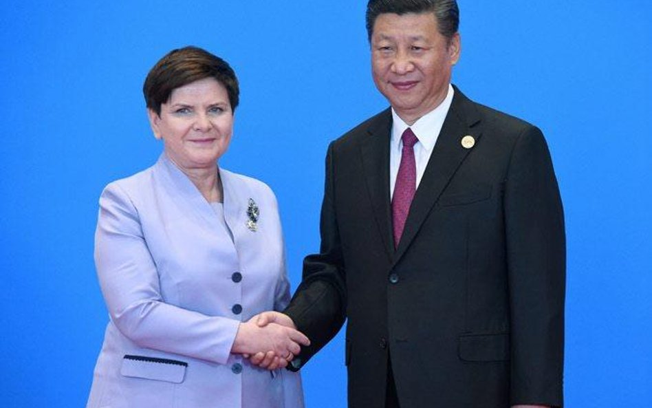 Polska premier Beata Szydło i przywódca Chin Xi Jinping wczoraj w Pekinie.