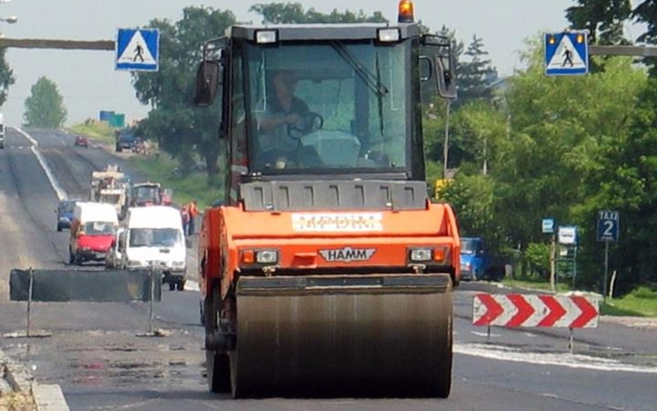 Kolejka do remontów dróg