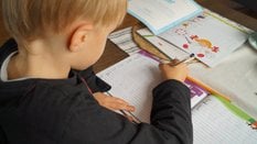 Polska szkoła nie przygotowuje dzieci do dorosłego życia - uważają Polacy