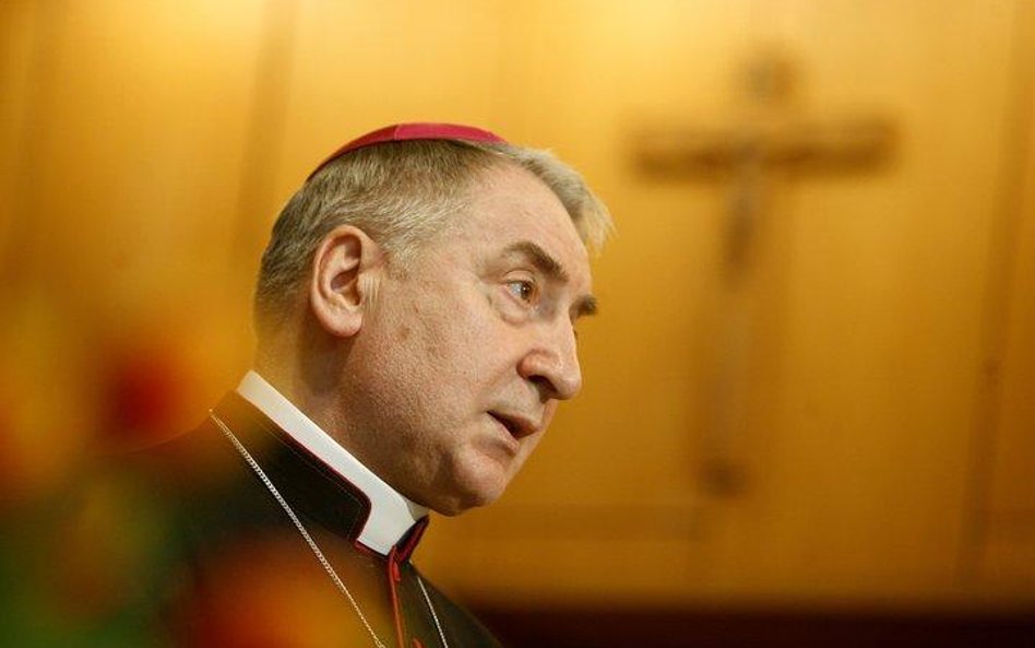 Abp Kowalczyk: nie zdradziłem zaufania Ojca Świętego