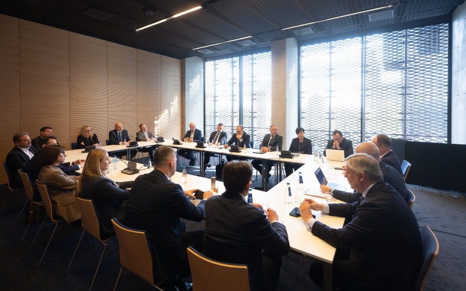 Uczestnicy spotkania wskazywali m.in. na potrzebę jednolitych wzorców umów, uproszczenia procedur or