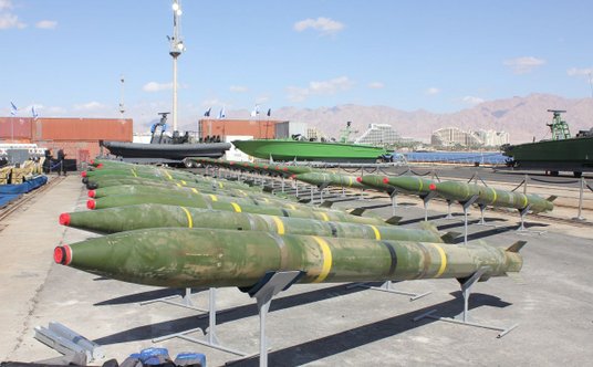 Nawet rakiety M302, choć bez wątpienia fabrycznej jakości, a ze względu na trajektorię bardziej wyma