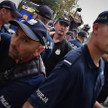 Jeden z zatrzymanych w piątek demonstrantów.