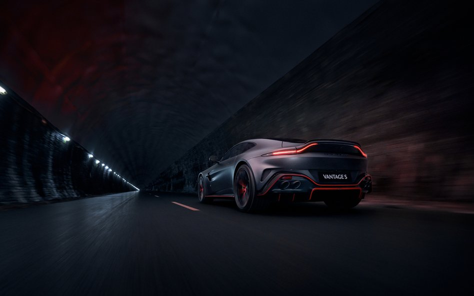 Aston Martin Vantage S