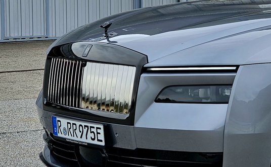 Rolls-Royce Spectre Blac Badge
