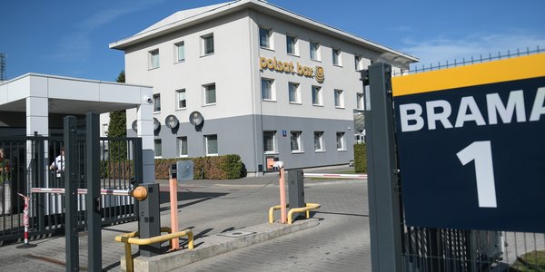 Rodzinny konflikt wkracza na giełdę. Decydujące godziny dla imperium Solorza