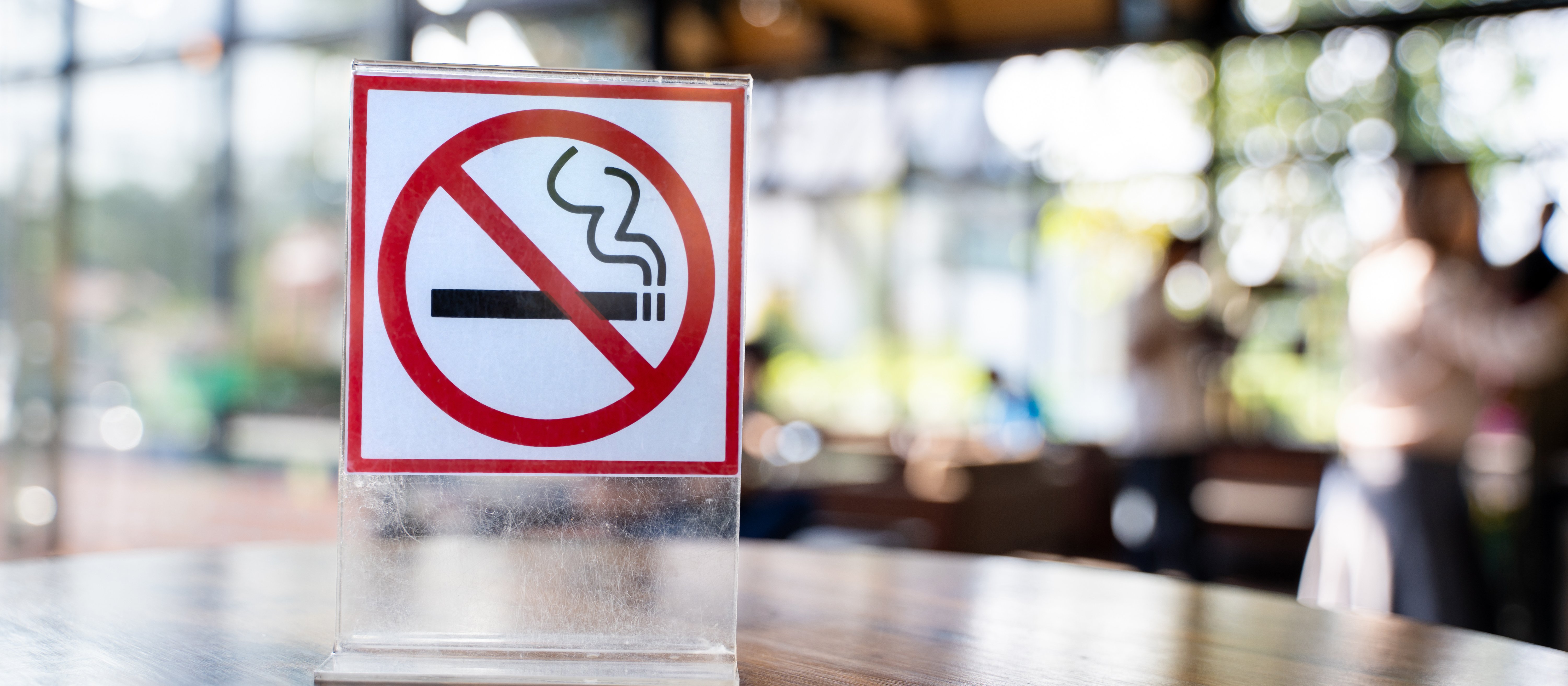 Urodzeni po 2009 roku nigdy nie kupią papierosów. Wielka Brytania wprowadza pokoleniowy zakaz