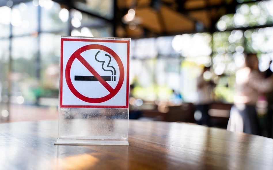 Urodzeni po 2009 roku nigdy nie kupią papierosów. Wielka Brytania wprowadza pokoleniowy zakaz