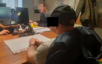 Po przewiezieniu na Wolę okazało się, że obaj mężczyźni byli już wcześniej poszukiwani.
