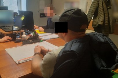 Po przewiezieniu na Wolę okazało się, że obaj mężczyźni byli już wcześniej poszukiwani.