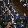 PiS zgłasza projekt ws. szczepień. Posłanka liczy na bunt w partii