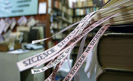 Praca Jadwigi Sawickiej w antykwariacie Tom