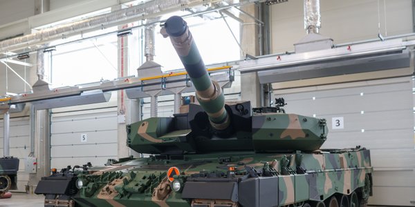 Ilu dronów będą potrzebować Rosjanie do zniszczenia jednego czołgu K2PL?