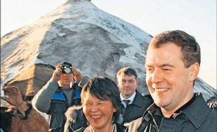 Miedwiediew słucha narodu