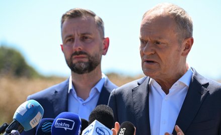 Premier Donald Tusk oraz wicepremier, minister obrony narodowej Władysław Kosiniak-Kamysz