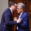 Minister Zbigniew Ziobro i poseł Stanisław Piotrowicz w dyskretnej rozmowie w Sejmie