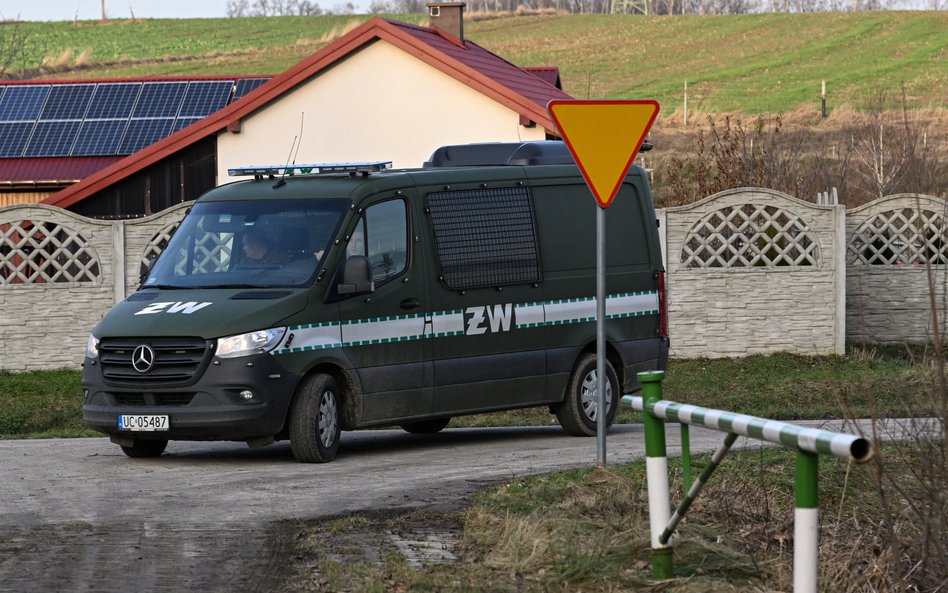 Żandarmeria Wojskowa w miejscowości Sosnowa Dębowa w woj. lubelskim, 29 bm. Od piątku służby poszuku