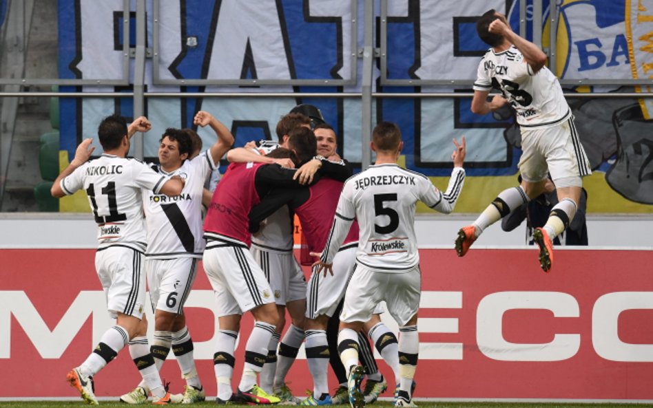 Polskiego Leicester nie będzie. Legia rozgromiła Piasta