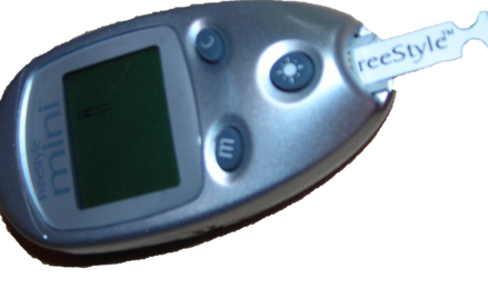 Regularne badania krwi umożliwiają kontrolę cukrzycy