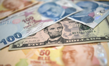 Lira gwałtownie traci na wartości
