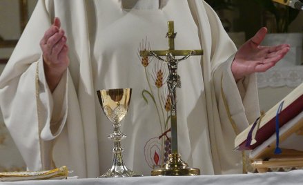 Sondaż: Polacy o pedofilii w Kościele