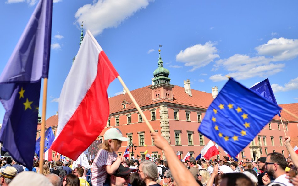 Nie bez znaczenia było osobiste zaangażowanie Polek i Polaków w ich własny sukces