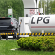 Za cenę 1 litra benzyny Pb95 można zatankować ponad 2 litry LPG. Nawet przy założeniu, że zużycie LP