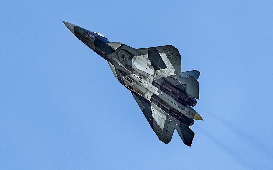 Pokazowy lot Su-57