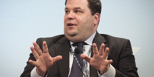 Nagła dymisja prezesa Poczty Polskiej. Znamy kulisy odwołania Sebastiana Mikosza