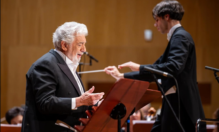 Placido Domingo śpiewa w Filharmonii Rzeszowskiej w ramach Festiwalu w Łańcucie, 2025 r.