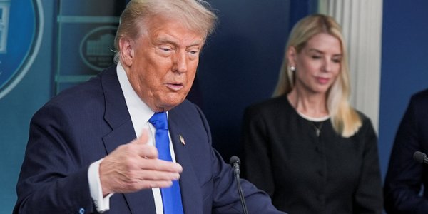 Ruch Donalda Trumpa. Zeznania w sprawie Jeffreya Epsteina staną się jawne?