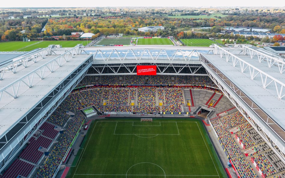 Na stadion w Düsseldorfie nawet na mecze w drugiej lidze przychodzi po 20–30 tys. widzów