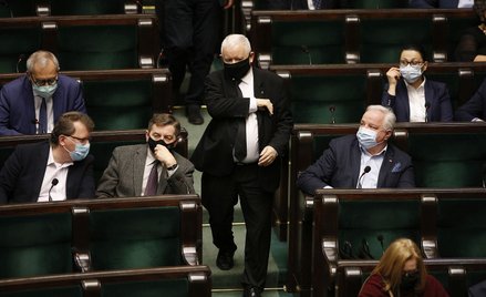 Zbiera się kierownictwo PiS. Kto odpowie za Polski Ład?